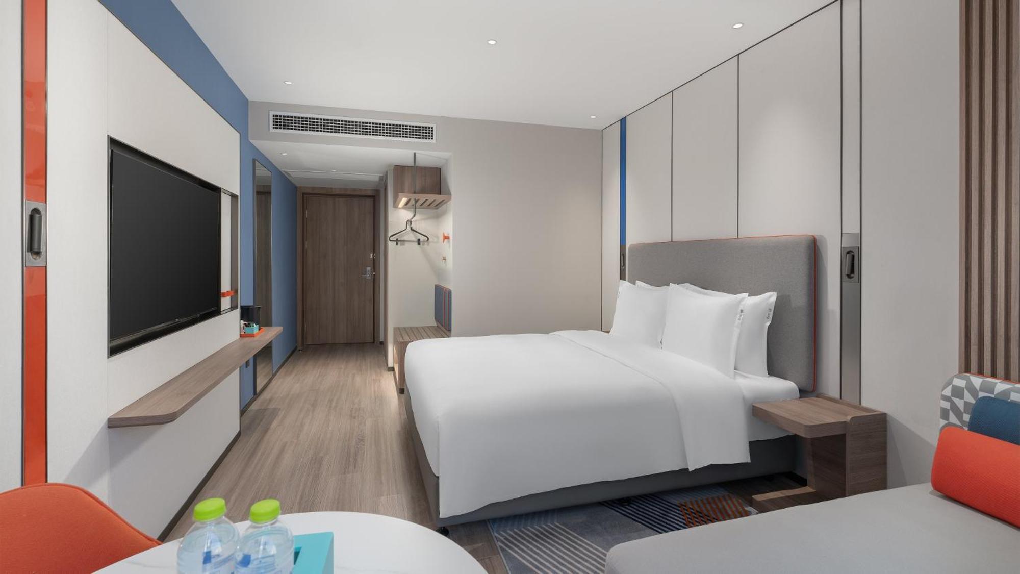 Holiday Inn Express Qingdao Shibei By Ihg Esterno foto