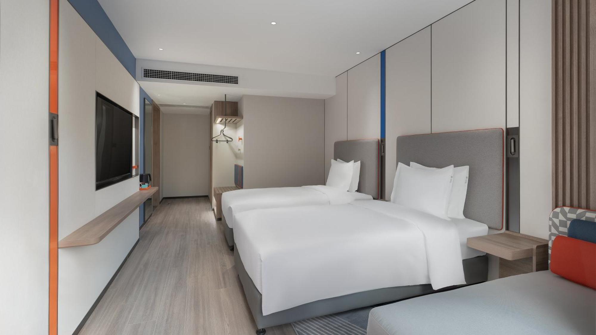 Holiday Inn Express Qingdao Shibei By Ihg Esterno foto