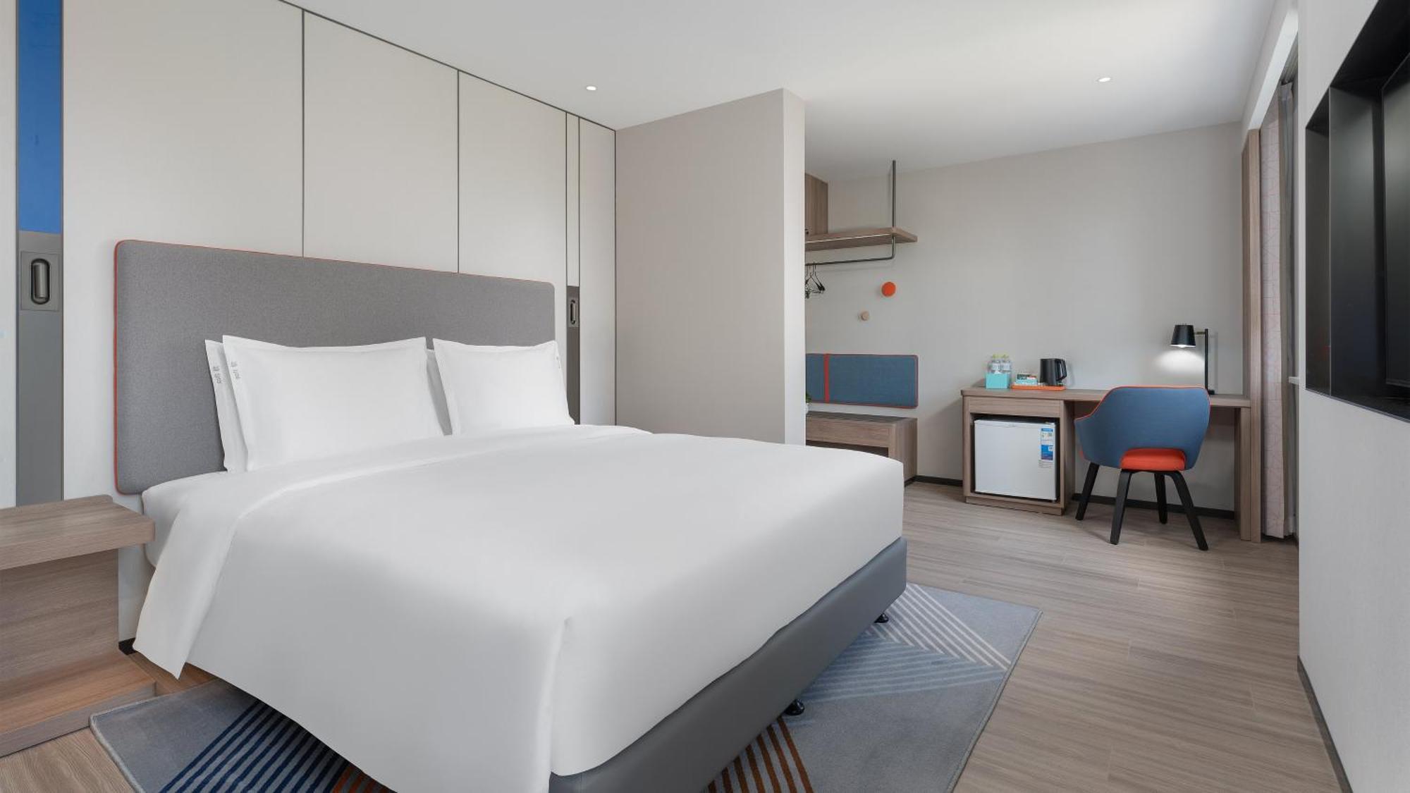 Holiday Inn Express Qingdao Shibei By Ihg Esterno foto