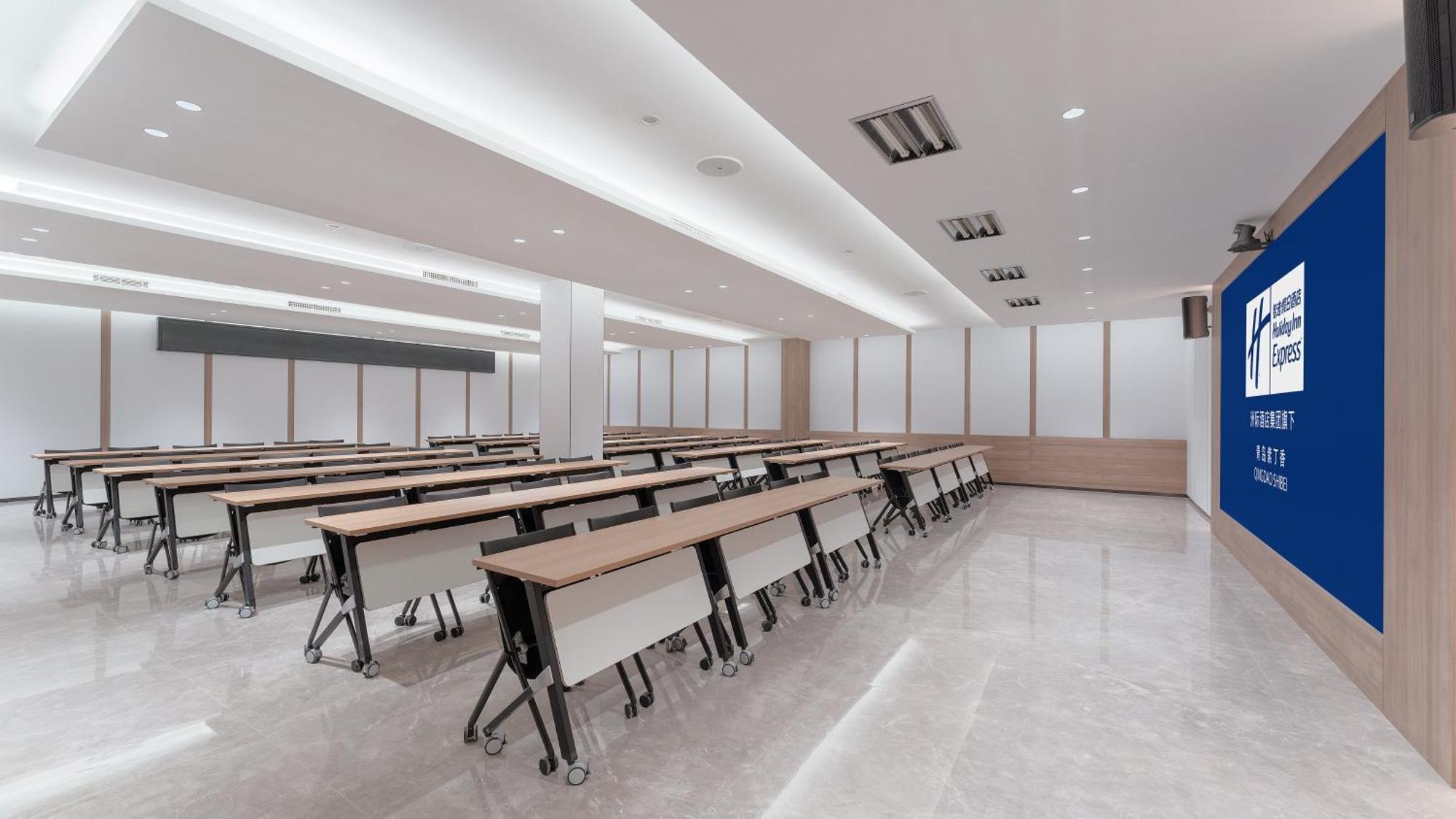 Holiday Inn Express Qingdao Shibei By Ihg Esterno foto